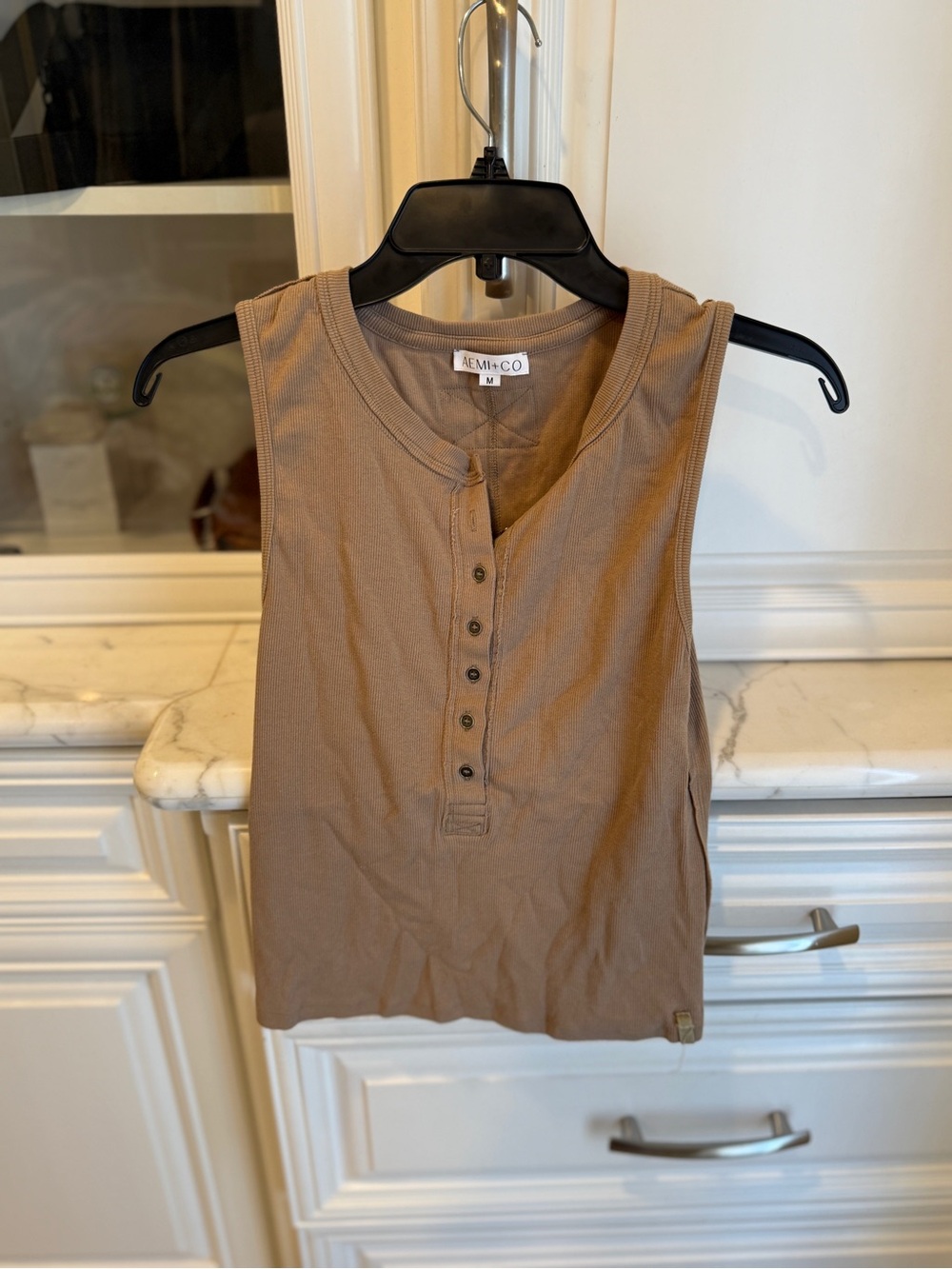 AEMHI&CO Tan Button-Front Ribbed Tank